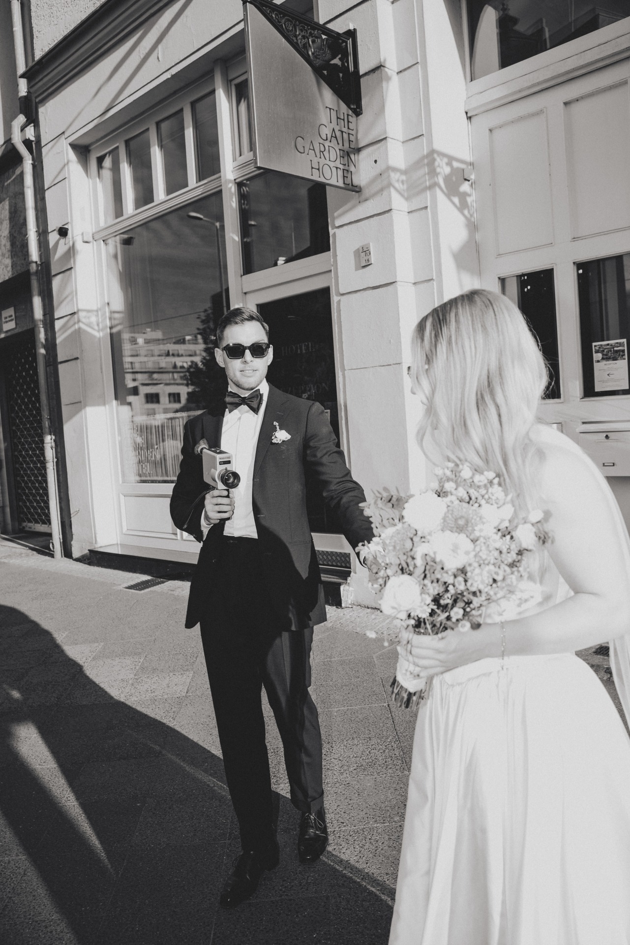 Modernes Brautpaar Hochzeitspaar Berlin